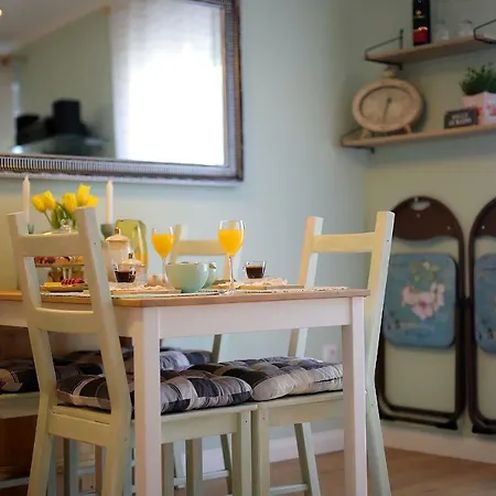 Apartman Ada 2 *